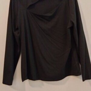 Women's cut out knit top. XL.
